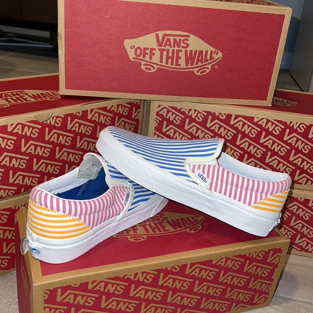 ๐ VANS SLIP ON DECK CLUB SHOES STRIPPED ๐ - Picture 4 of 11